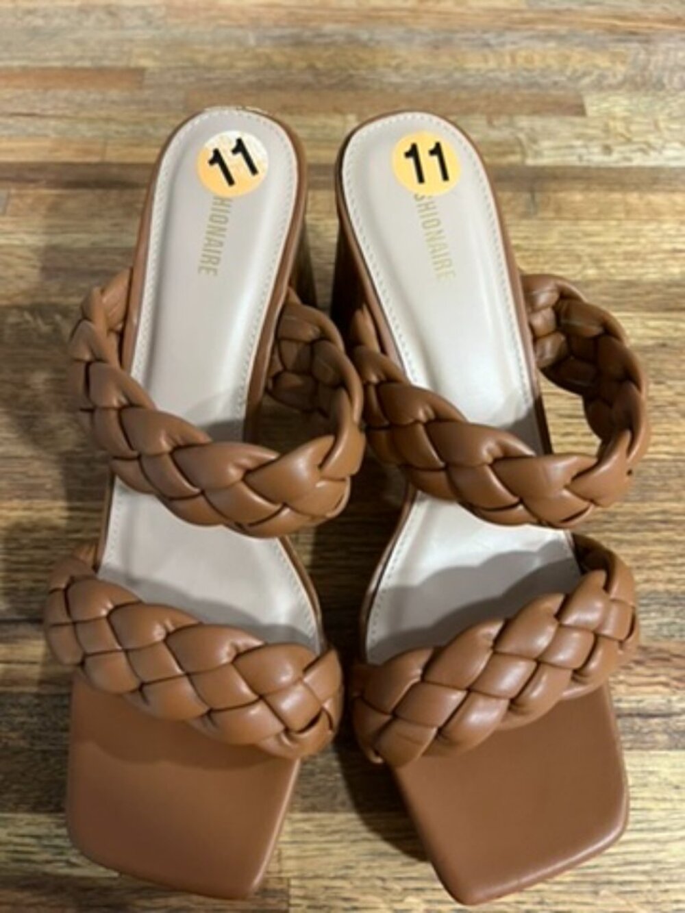 CUSHIONAIRE Women's Aurora braided platform sandal Memory Foam  Size 11 New